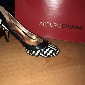 Arturo Chiang at castle black/white soft patent